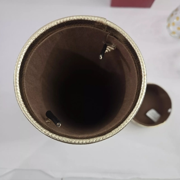 Wine Holder And Glass Gift Set - Picture 6 of 8